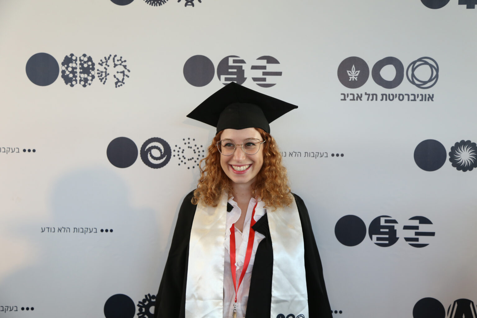 טקס סיום תואר שני אוניברסיטת תל אביב tau university Tel Aviv master's degree Sapir Ashkenazi סאפסטייל SapStyle Arts